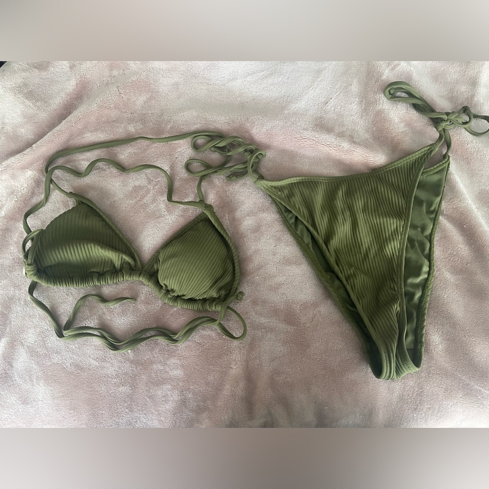 Pacsun bikini set